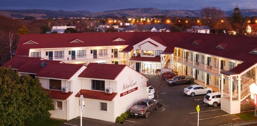 Aubyn Court Spa Motel