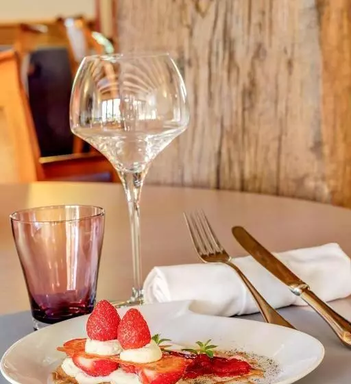 酒店 Auberge Du Cheval Blanc   Teritoria