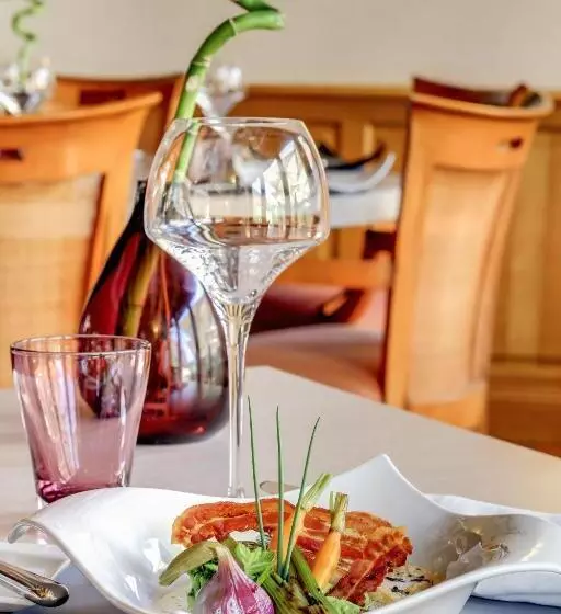 酒店 Auberge Du Cheval Blanc   Teritoria