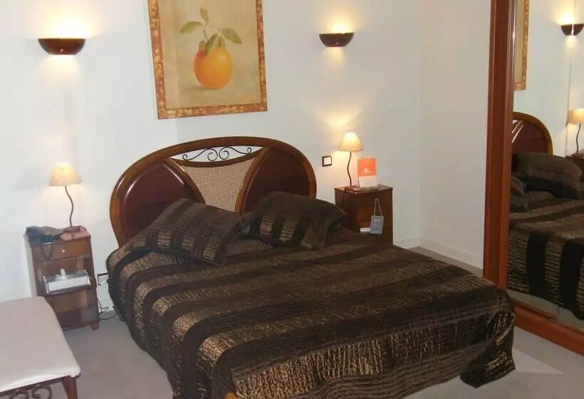 酒店 Auberge Du Cheval Blanc   Teritoria