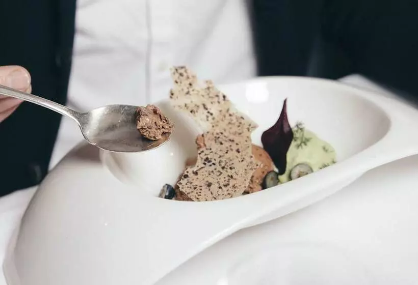 فندق Engel Gourmet&spa