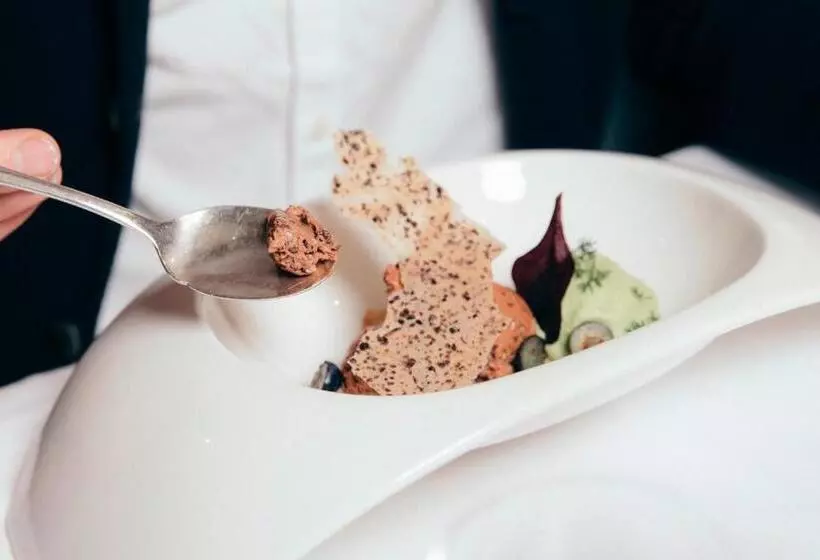 فندق Engel Gourmet&spa