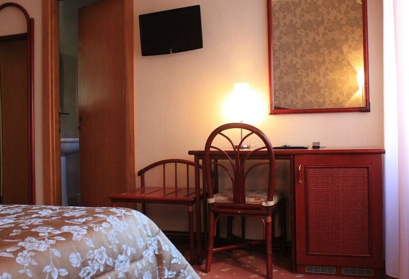 בית מלון כפרי Kristina