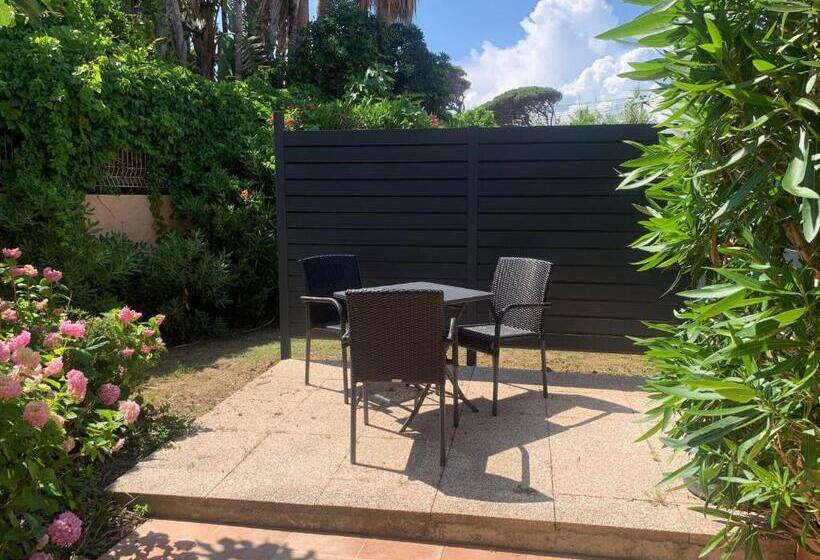 ホテル La Nartelle