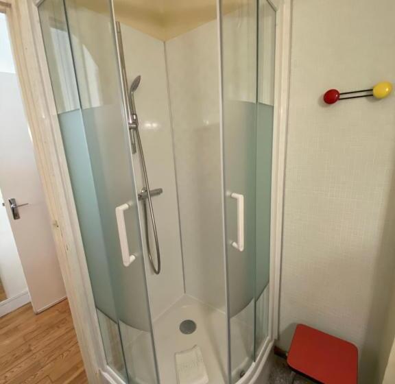 هتل Oscar Hôtel Le Havre Centre