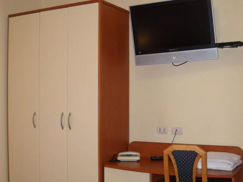 فندق Ristorante Sayonara Srl