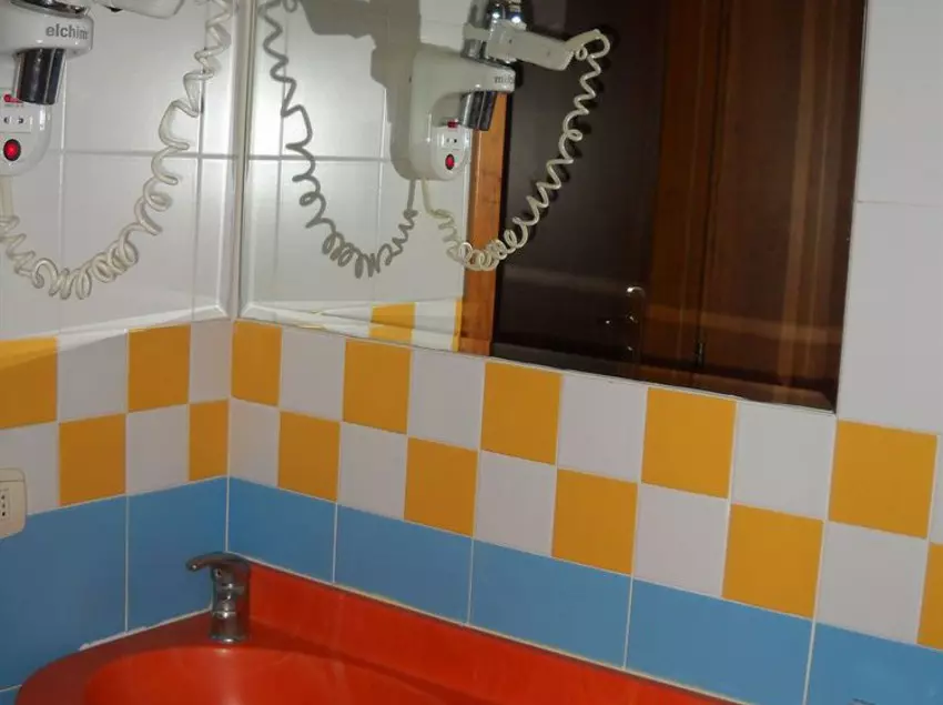 فندق Ristorante Sayonara Srl