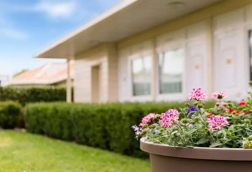 هتل The Originals Access Aéroport, Hôtel Aurillac