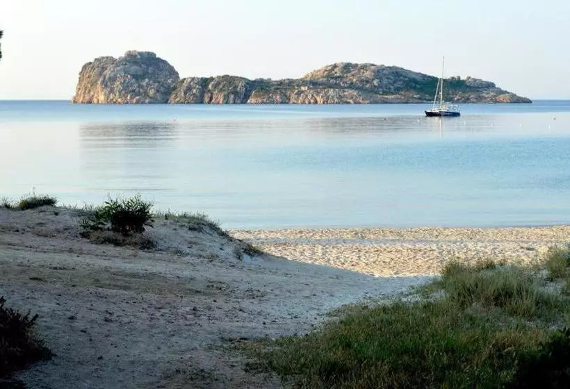 اقامتگاه Eco Village Baia Delle Ginestre