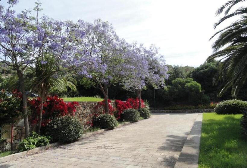 住所  Eco Village Baia Delle Ginestre