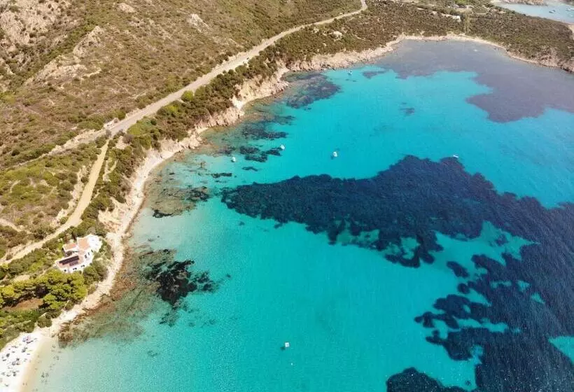 اقامتگاه Eco Village Baia Delle Ginestre