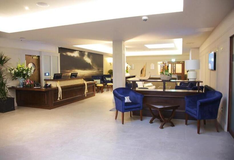 Waterfront Hotel Dungloe