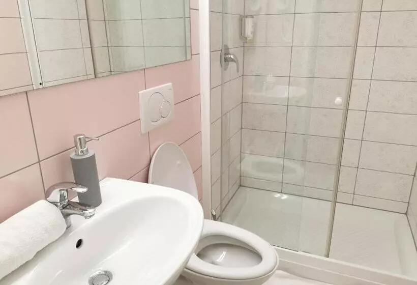 تختخواب و صبحانه Rooms Sincere 1830