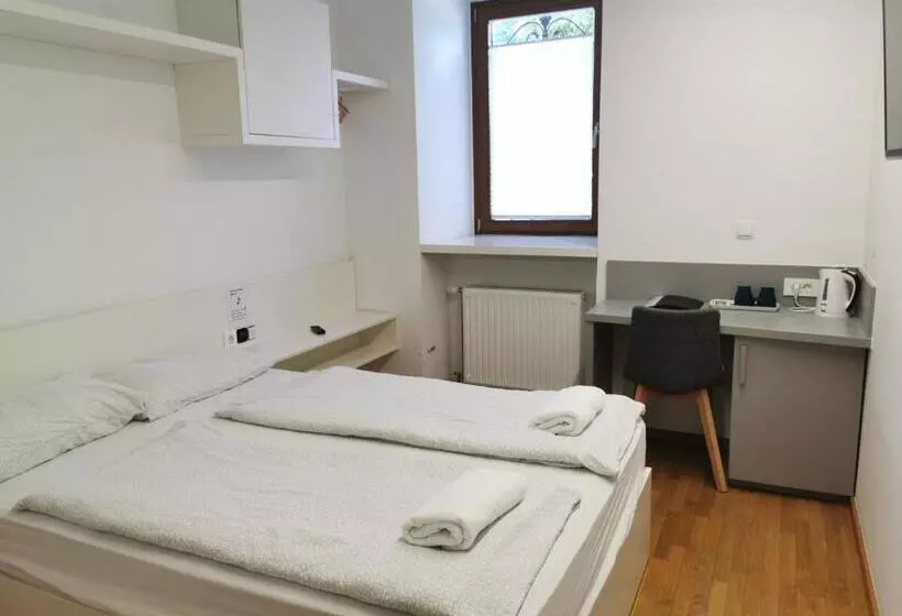 تختخواب و صبحانه Rooms Sincere 1830