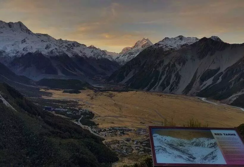 ホテル Aoraki Mount Cook Alpine Lodge