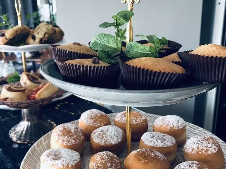 Hotelli Aplo Breakfast Experience