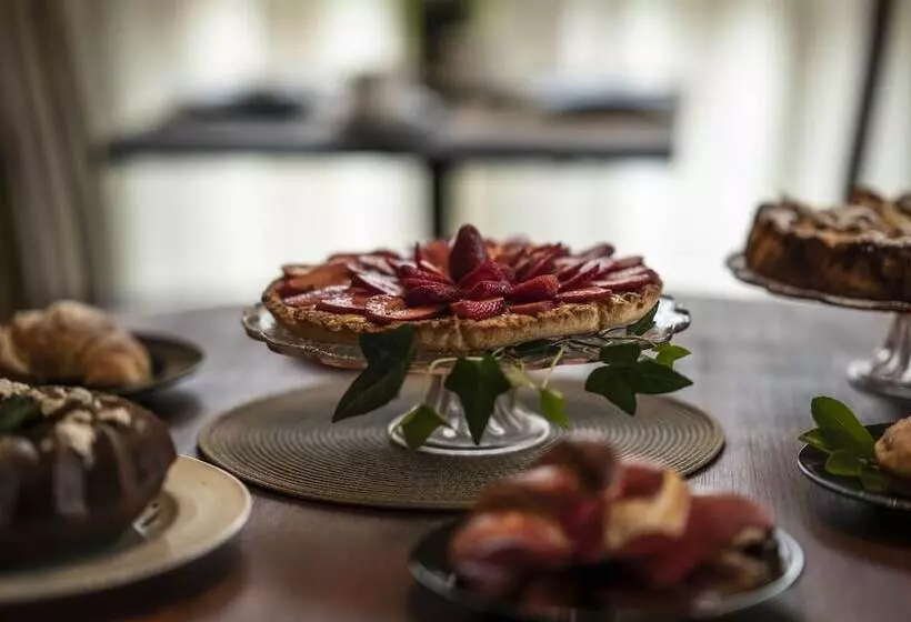 Hotelli Aplo Breakfast Experience