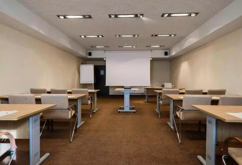 בית מלון כפרי Borowiecki