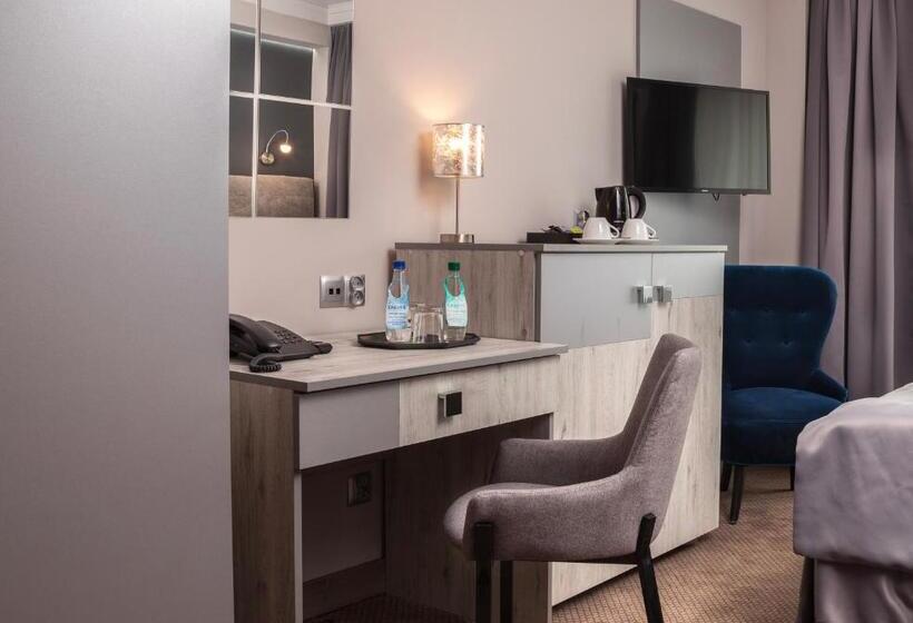 בית מלון כפרי Cristal Park