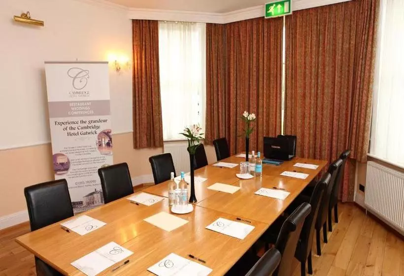 Hotel Gatwick Cambridge