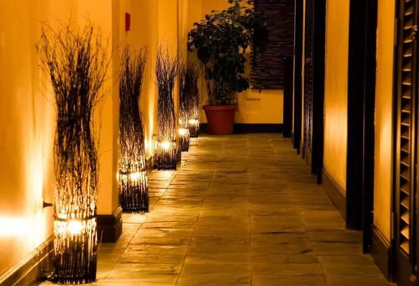 Hanamitsu Hotel & Spa