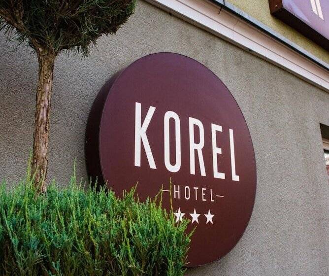 ホテル Korel