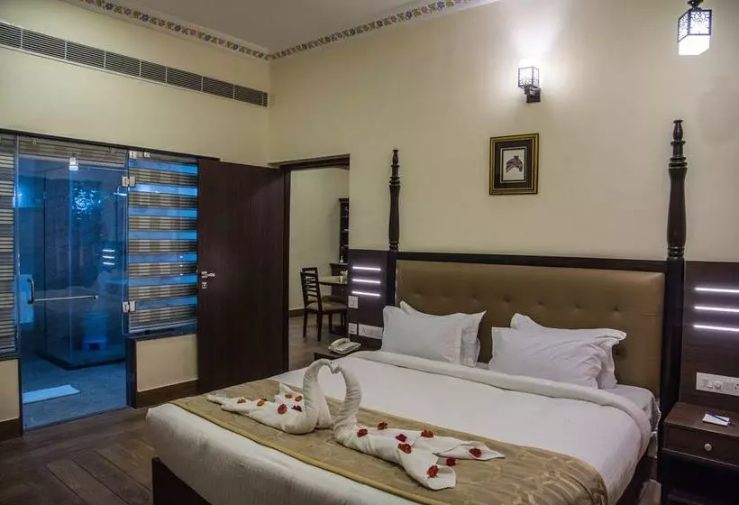 Отель Labh Garh Palace