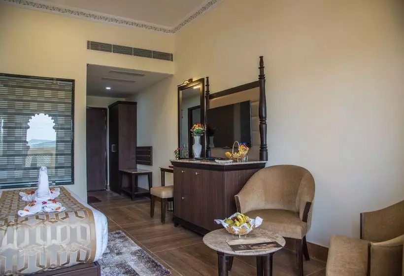 Отель Labh Garh Palace