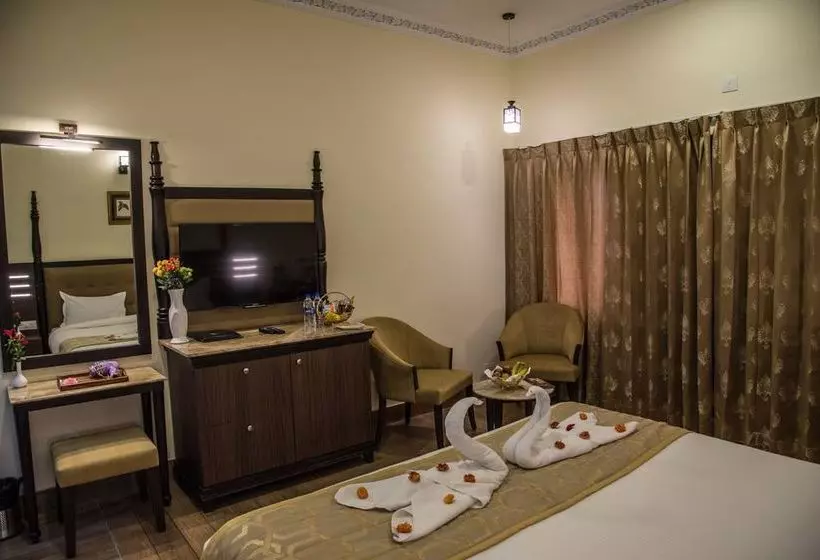 Отель Labh Garh Palace