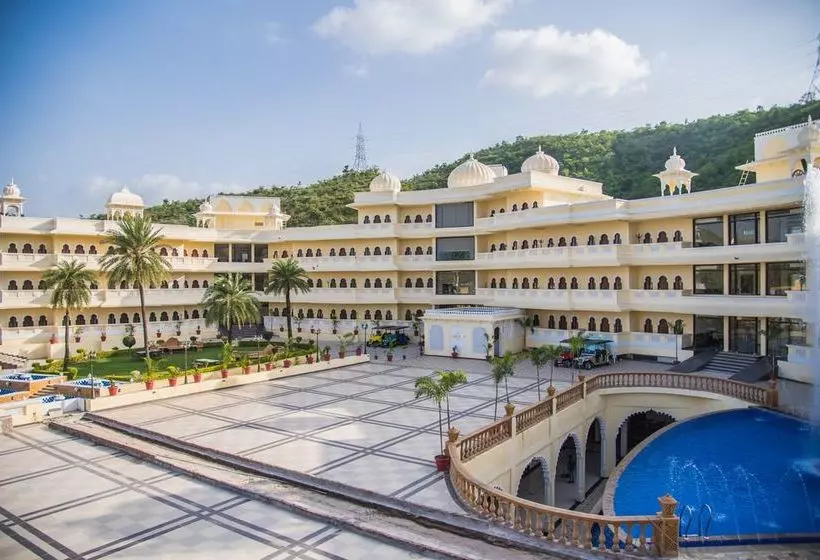 Отель Labh Garh Palace