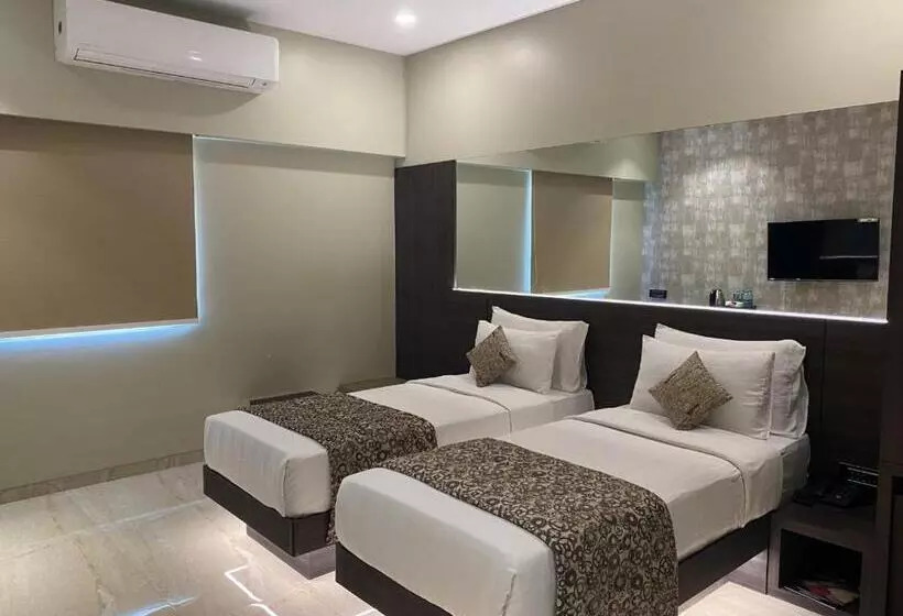 هتل Landmark Fort