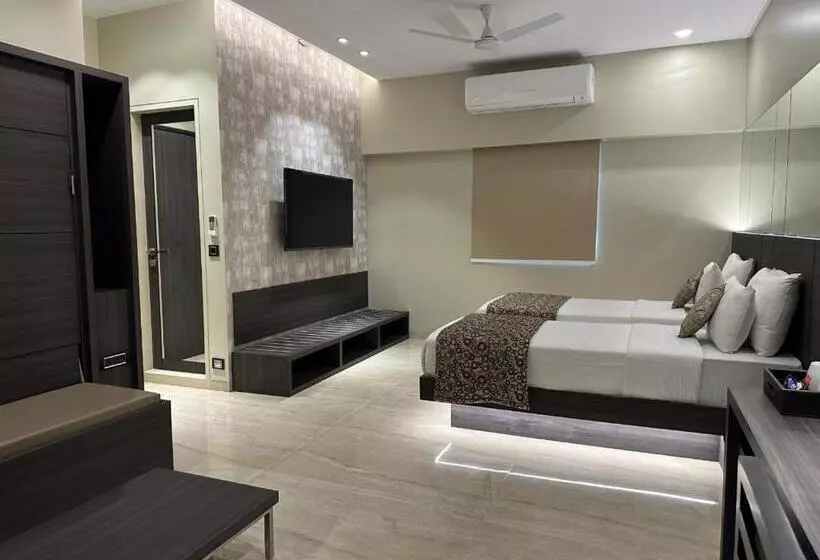 هتل Landmark Fort