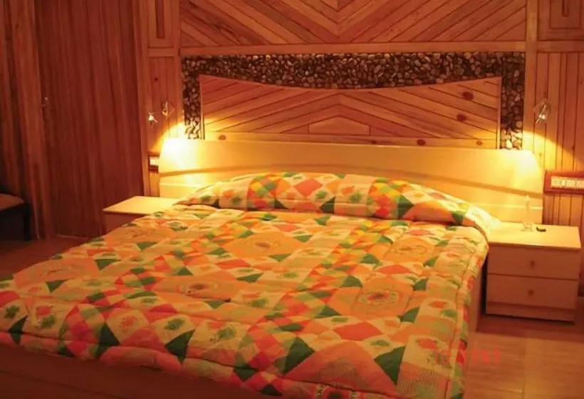 ホテル Mountain Club Bhimtal