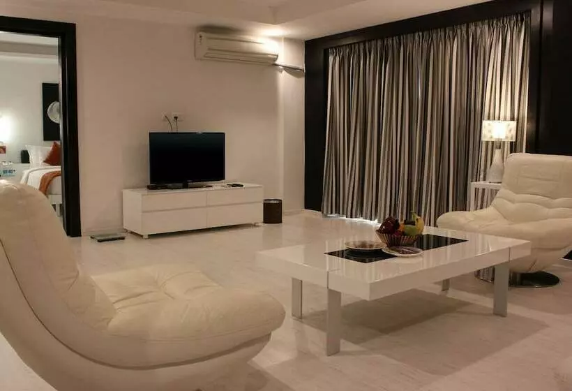 Отель Quality Inn Viha