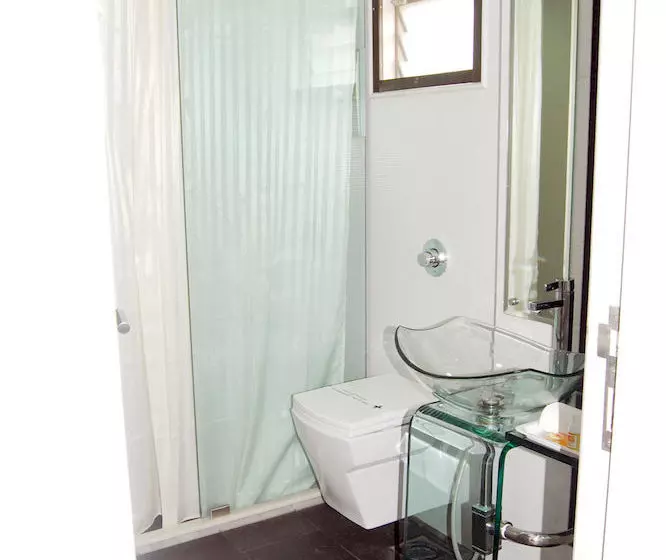 Fabhotel Om Sai International