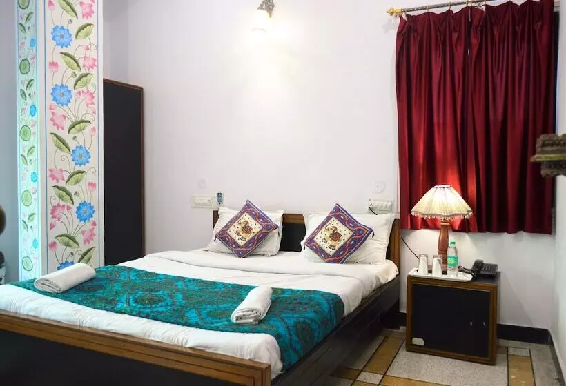 هتل The Little Prince Heritage Home