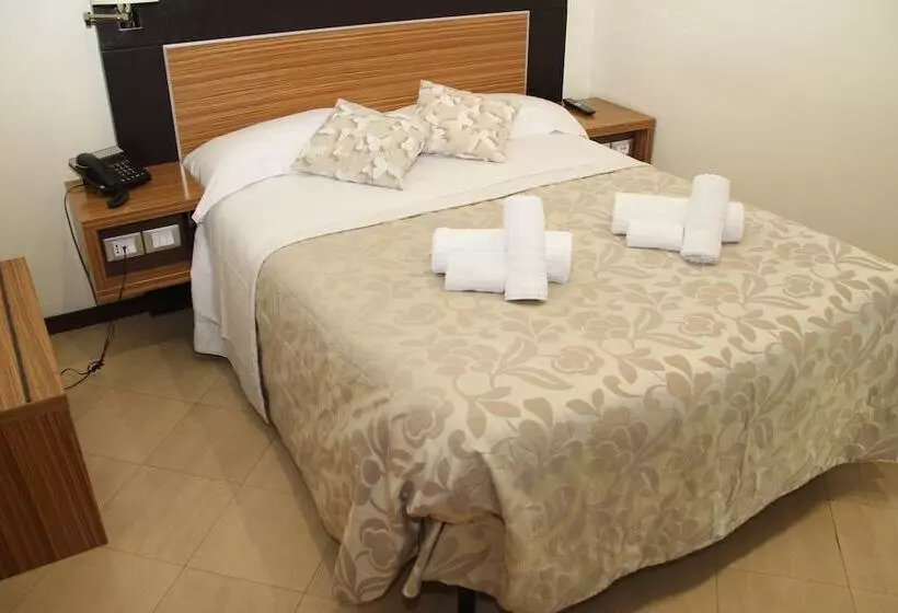 هتل Villa Adriana