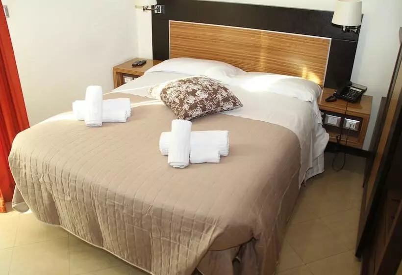 هتل Villa Adriana