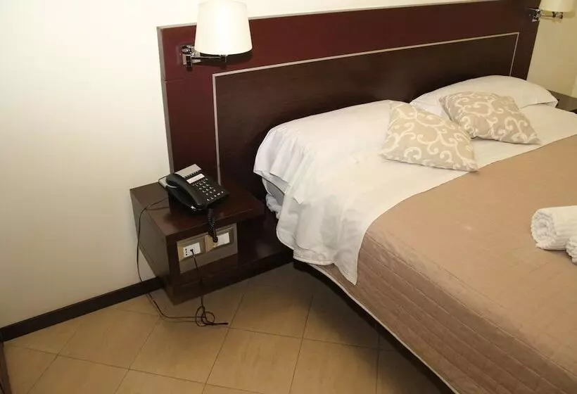 هتل Villa Adriana