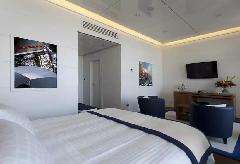 בית מלון כפרי Yacht Club Marina Di Loano