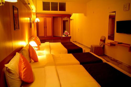 Hotel Yasodha Towers