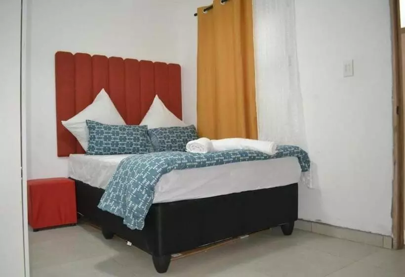 ペンション Ikhaya Guesthouse