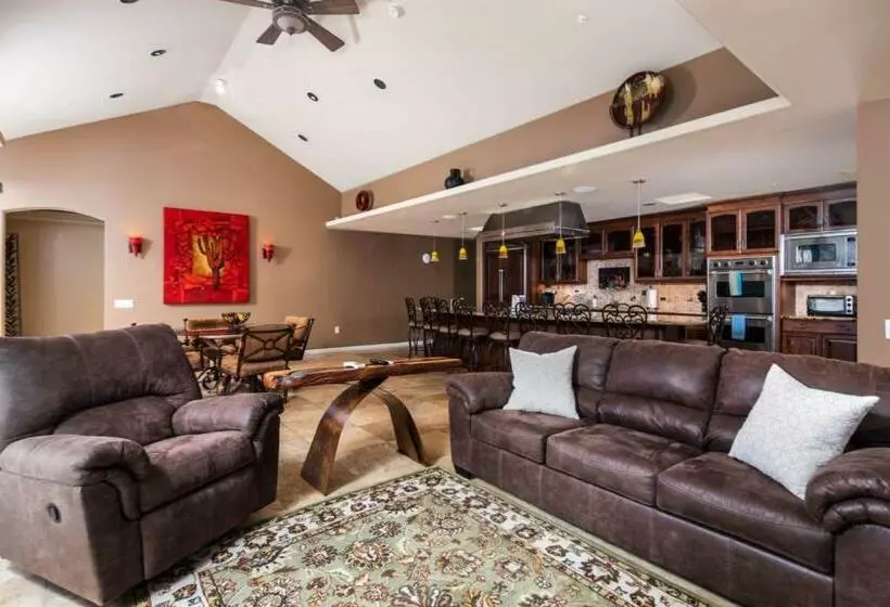 ホテル Inn Above Oak Creek Sedona