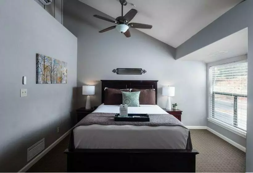 ホテル Inn Above Oak Creek Sedona