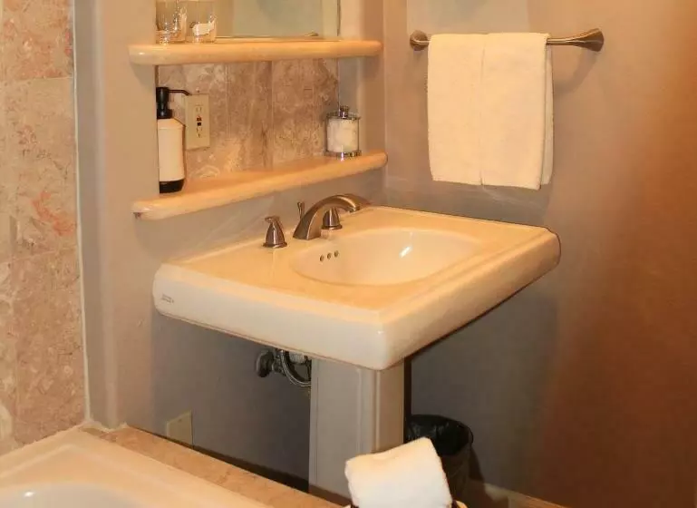 ホテル Inn Above Oak Creek Sedona