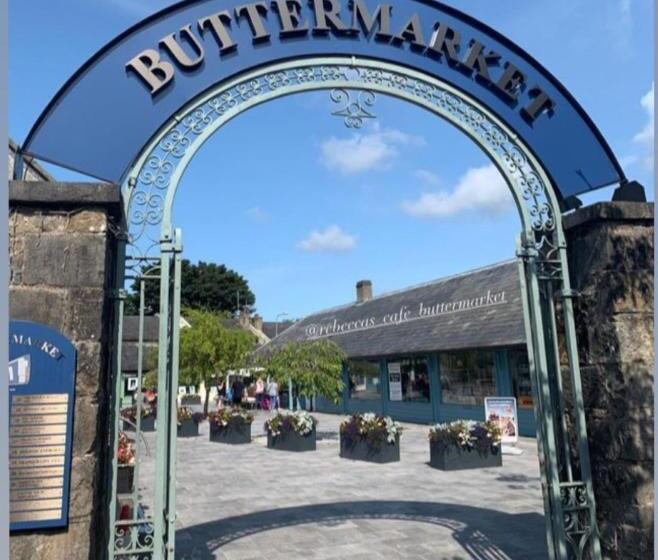 Bed and Breakfast Ashwoods House