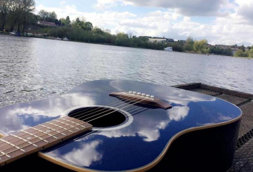 Bed and Breakfast Ashwoods House