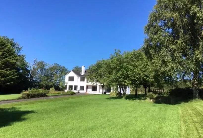 Aamiaismajoitus (B&B) Ashwoods House