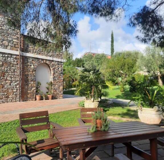 Отель Anna Dei Sapori