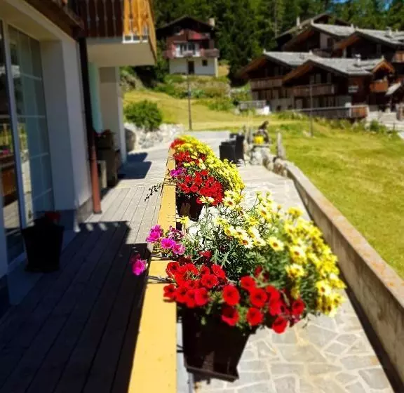 בית מלון כפרי Alpenperle